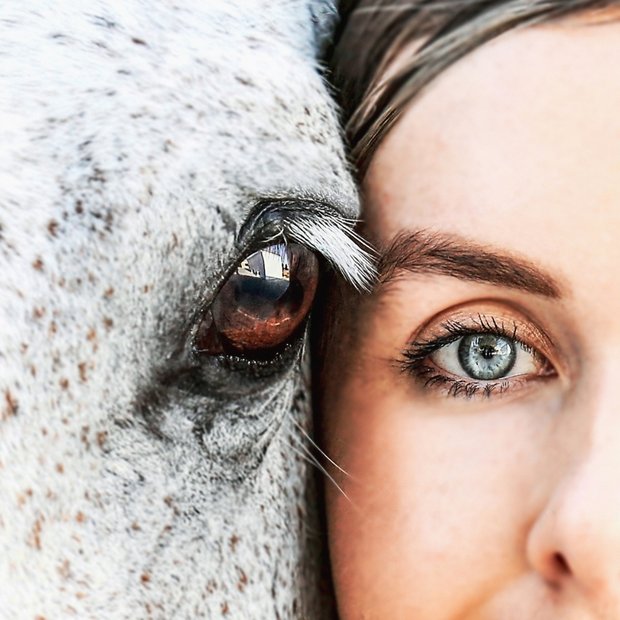 Eye to eye — slot 8.